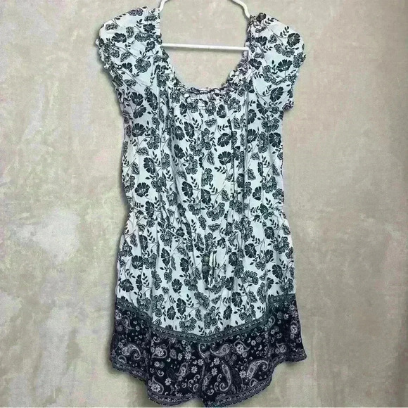 BeBop Patterned Romper Black And White - Picture 1 of 3